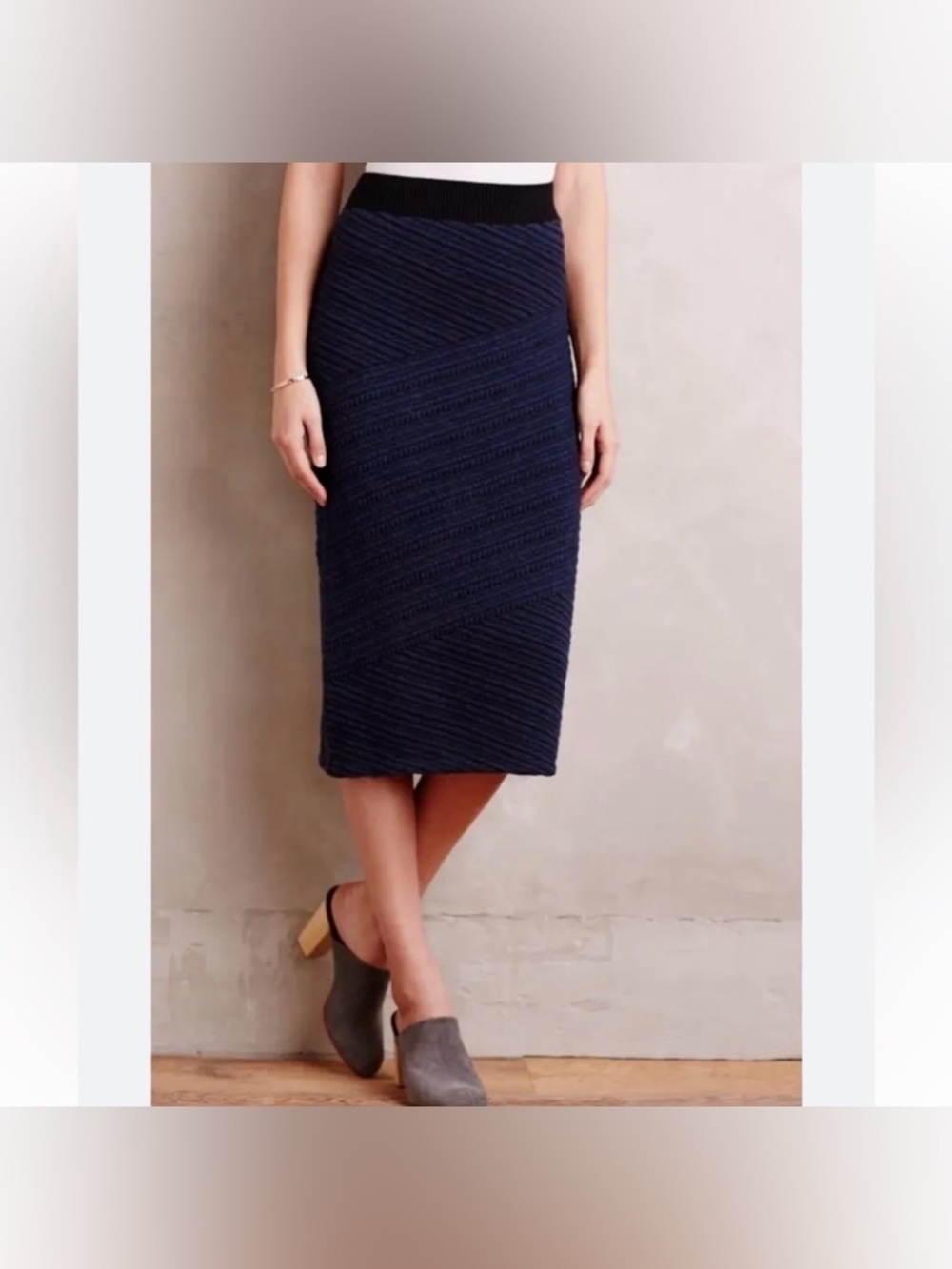Anthropologie Moth Midi Skirt in Navy size Large